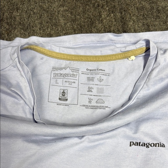 Patagonia blue  and Purple Short Sleeve Tee - Picture 2 of 6